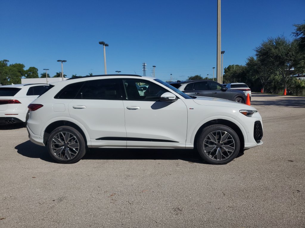 New 2026 Audi Q5 Premium Plus AWD/4WD image 3