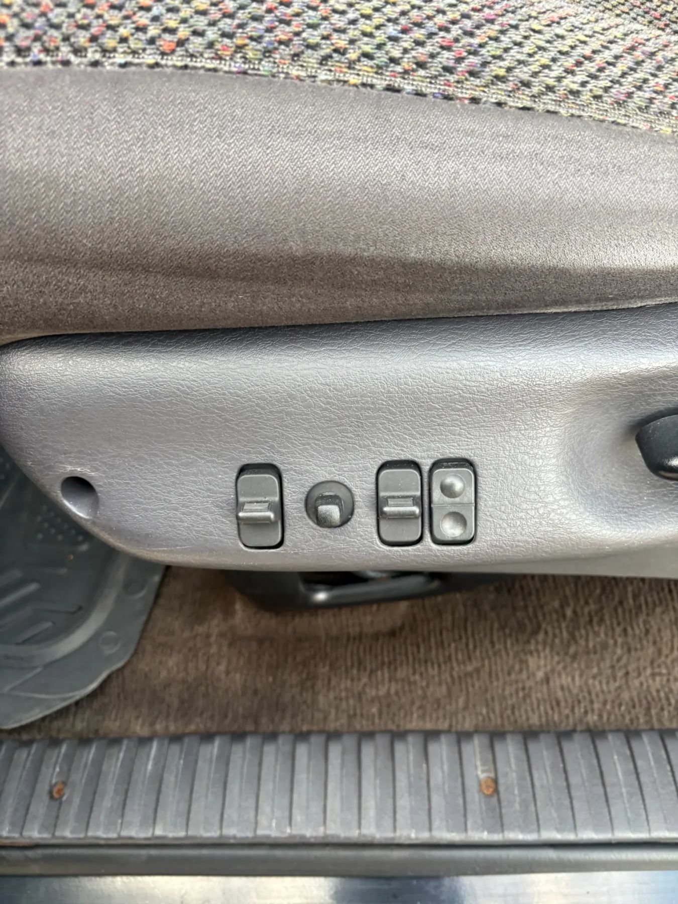Used 1998 Dodge Ram 1500 Truck 4x4 Quad Cab image 12