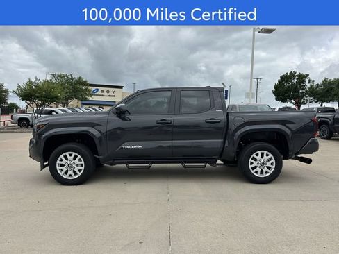Certified 2025 Toyota Tacoma SR5 AWD/4WD image 2