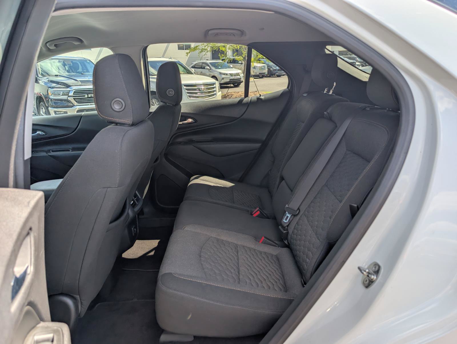 Used 2020 Chevrolet Equinox LT FWD image 12