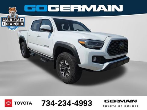 Used 2023 Toyota Tacoma TRD Off-Road w/ TRD Premium Off Road Package AWD/4WD image 5