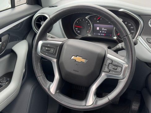 Used 2020 Chevrolet Blazer LT w/ Sound & Technology Package FWD image 12
