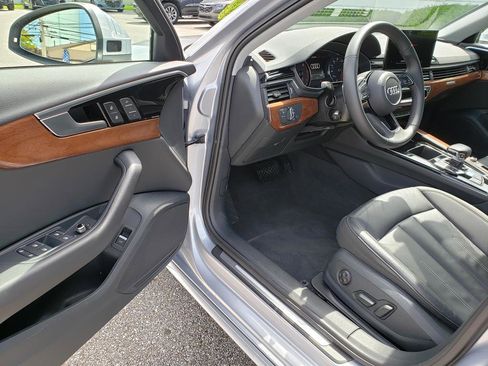 Used 2023 Audi A4 2.0T Premium w/ Convenience Package AWD/4WD image 8