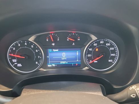 Used 2024 GMC Terrain SLE w/ Driver Convenience Package image 13