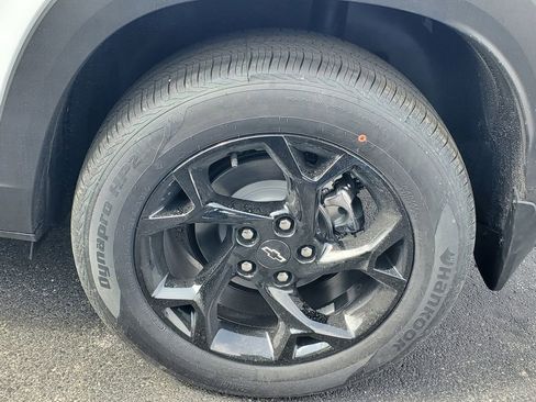 New 2026 Chevrolet Trax LT w/ Midnight Edition FWD image 27