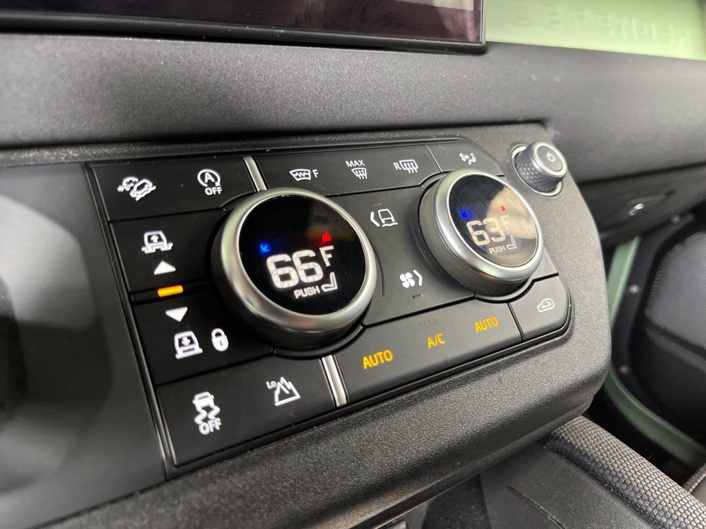 Used 2023 Land Rover Defender 110 75th Limited Edition AWD/4WD image 39