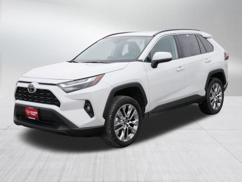 Certified 2025 Toyota RAV4 XLE Premium image 3