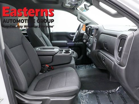 Used 2022 Chevrolet Silverado 1500 Custom image 22