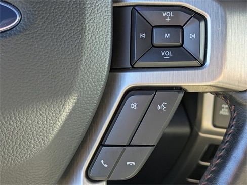 Certified 2022 Ford F350 Platinum w/ FX4 Off-Road Package image 27