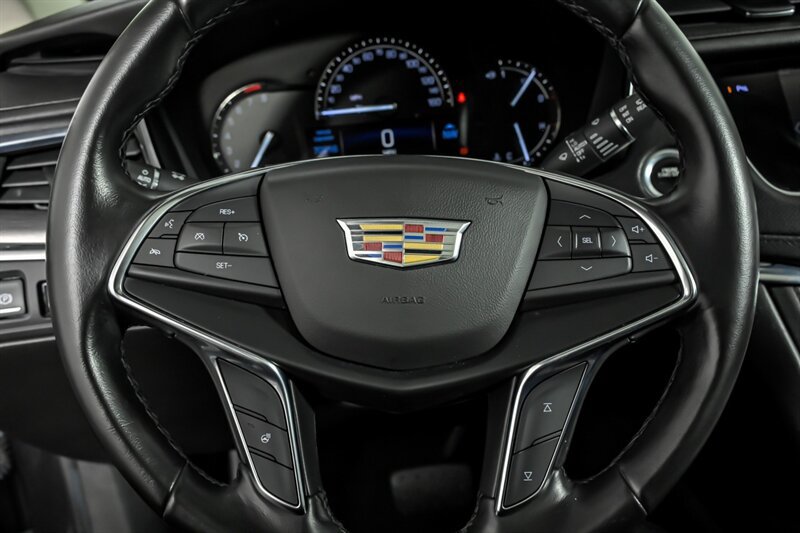 Used 2018 Cadillac XT5 Luxury AWD/4WD image 24