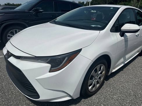Used 2024 Toyota Corolla LE FWD image 1