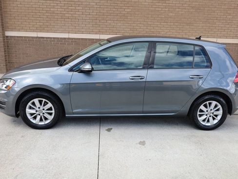 Used 2015 Volkswagen Golf S image 3