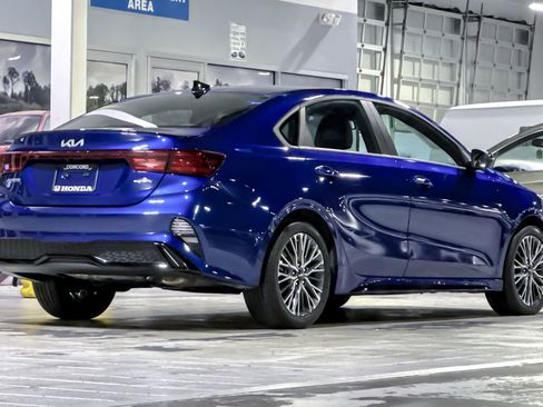 Used 2024 Kia Forte GT-Line w/ GT-Line Premium Package image 8