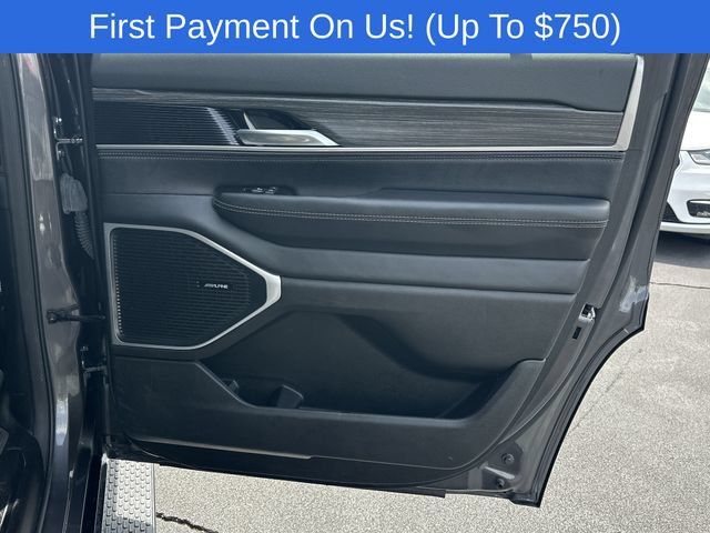 Used 2024 Jeep Wagoneer Series II w/ Flexible Seating Group AWD/4WD image 18