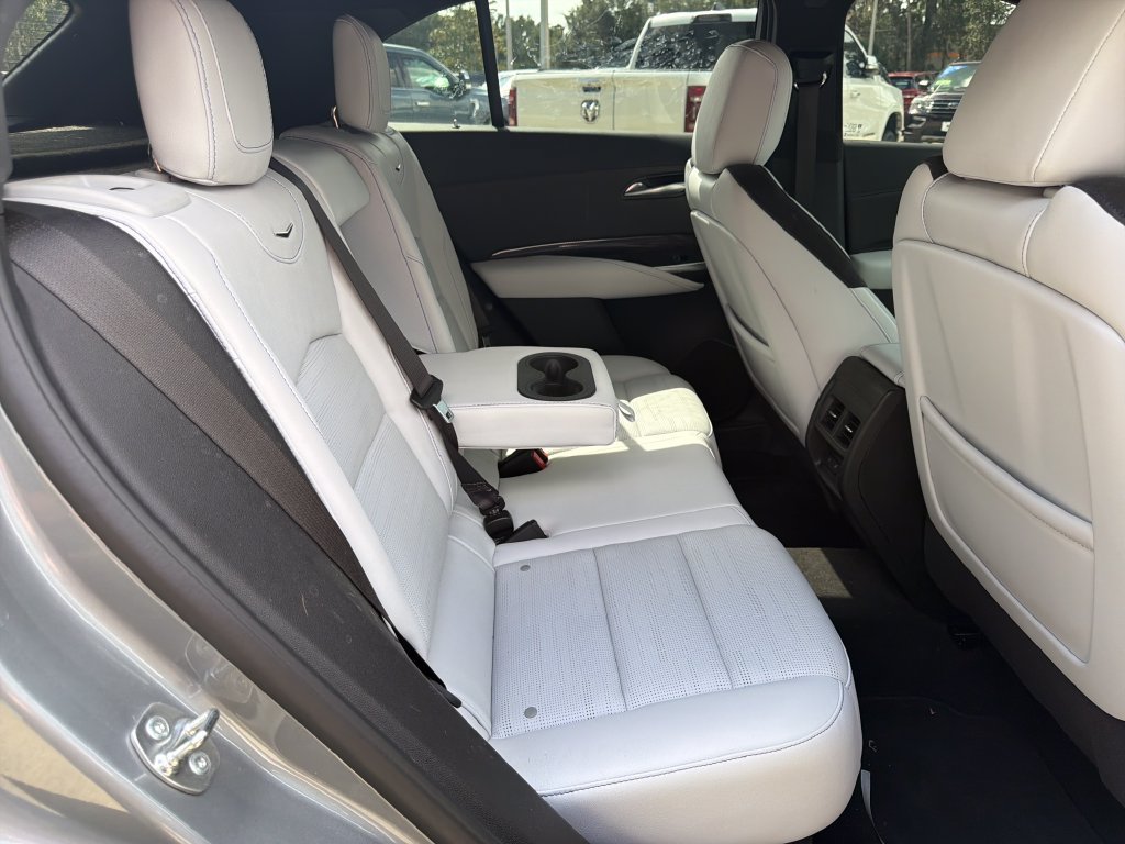 Used 2025 Cadillac XT4 Sport FWD image 29