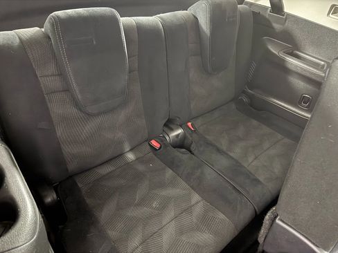 Used 2016 Nissan Rogue SV w/ SV Premium Package image 39