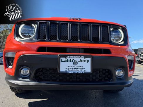 Certified 2021 Jeep Renegade Latitude w/ Sun & Sound Group AWD/4WD image 25