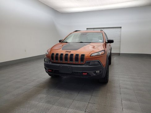 Used 2016 Jeep Cherokee Trailhawk w/ Comfort/Convenience Group image 15