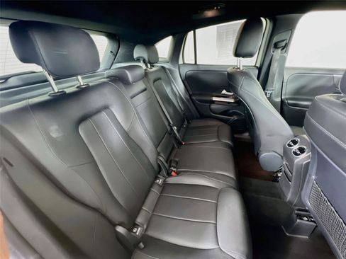 Certified 2021 Mercedes-Benz GLA 250 image 25