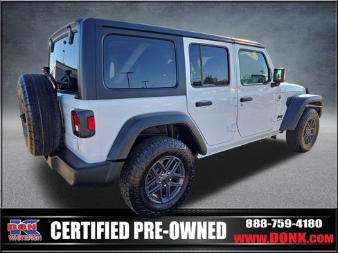 Used 2024 Jeep Wrangler Sport S image 8