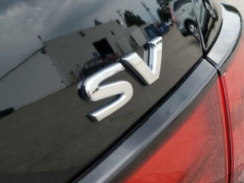 Used 2024 Nissan Sentra SV FWD image 29