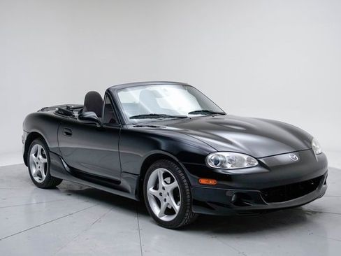 Used 2003 MAZDA MX-5 Miata image 10