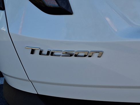 Certified 2023 Hyundai Tucson Limited image 31