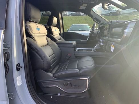 New 2026 Ford F250 Platinum AWD/4WD image 16