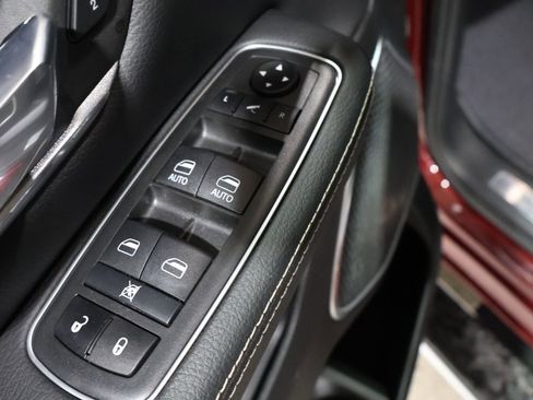 Used 2021 RAM 1500 Laramie w/ Sport Appearance Package image 16