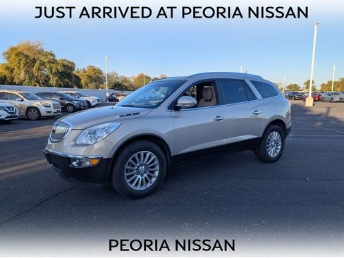 Used 2010 Buick Enclave CXL image 1