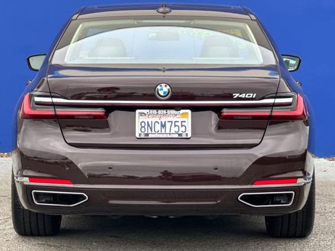 Used 2020 BMW 740i image 4