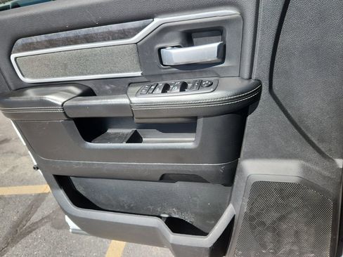 Used 2020 RAM 2500 Big Horn w/ Night Edition image 9