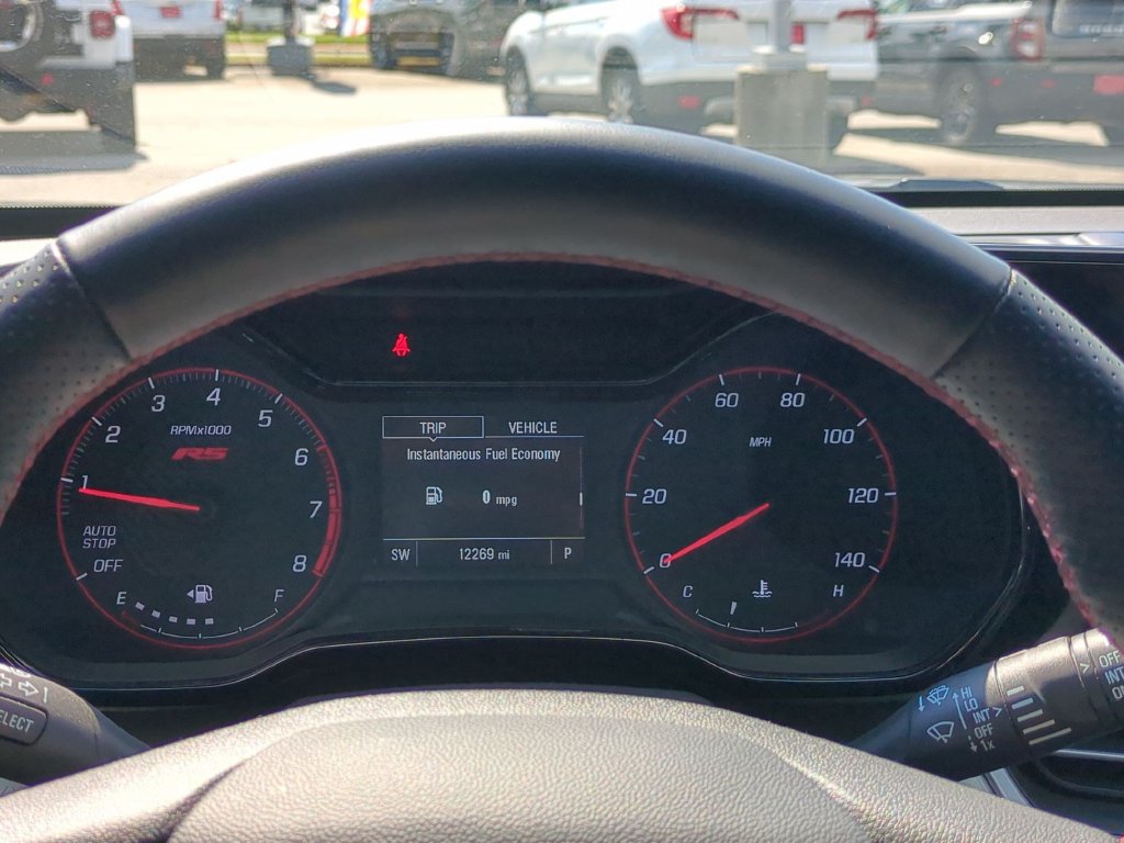 Used 2025 Chevrolet Trax RS w/ Driver Confidence Package FWD image 18