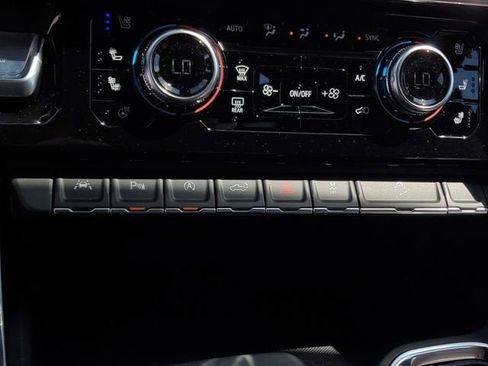 New 2026 GMC Sierra 1500 Denali Ultimate AWD/4WD image 25