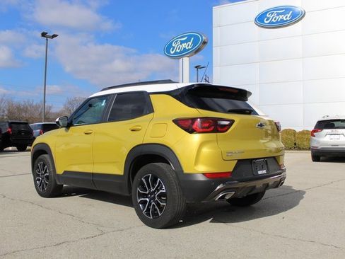 Used 2024 Chevrolet TrailBlazer ACTIV w/ Driver Confidence Package image 3