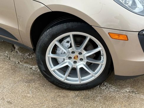 Used 2018 Porsche Macan S image 57