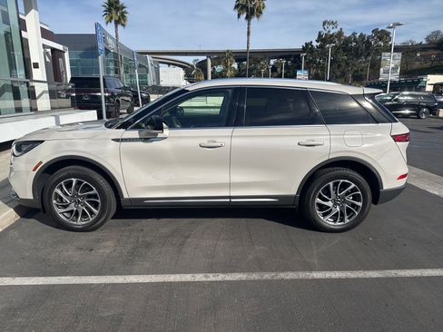 Used 2022 Lincoln Corsair FWD w/ Equipment Group 101A image 5