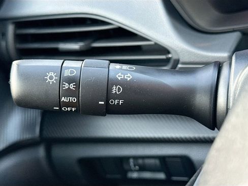 Certified 2025 Subaru Crosstrek 2.0i Premium image 15