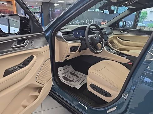New 2026 Jeep Grand Cherokee Limited w/ Limited Altitude Package RWD image 12
