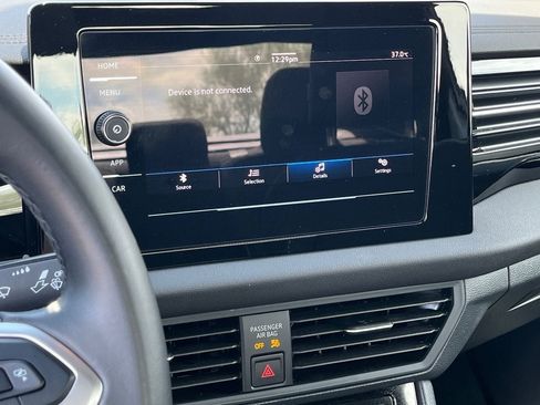 Used 2025 Volkswagen Jetta Sport FWD image 24