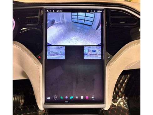 Used 2018 Tesla Model X 100D image 33