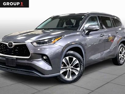 Used 2021 Toyota Highlander XLE