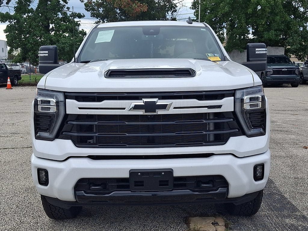 Used 2024 Chevrolet Silverado 2500 LT w/ Z71 Sport Edition AWD/4WD image 3