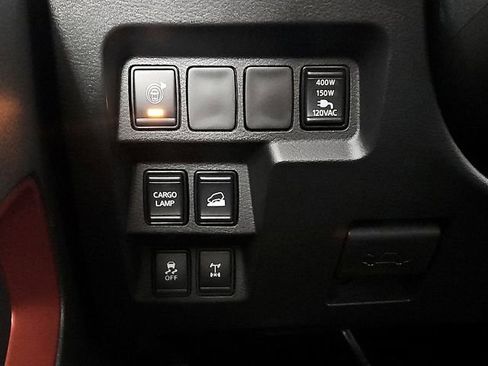 Used 2023 Nissan Frontier PRO-4X w/ Pro-4X Premium Package image 26