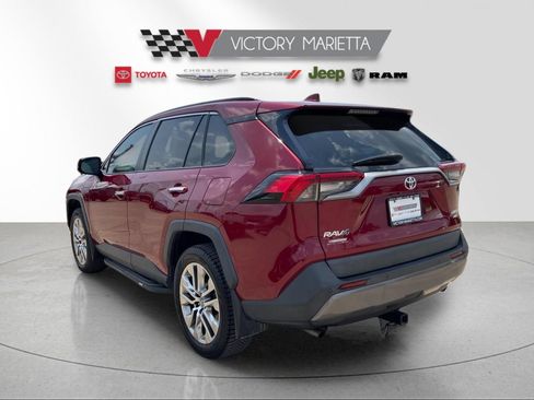 Used 2019 Toyota RAV4 Limited AWD/4WD image 3