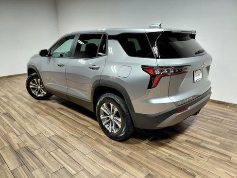 Used 2026 Chevrolet Equinox LT AWD/4WD image 17