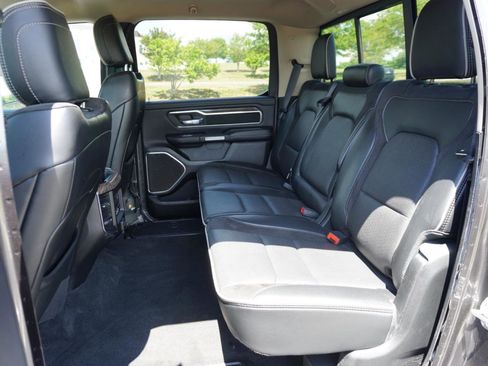 Used 2020 RAM 1500 Laramie AWD/4WD image 25