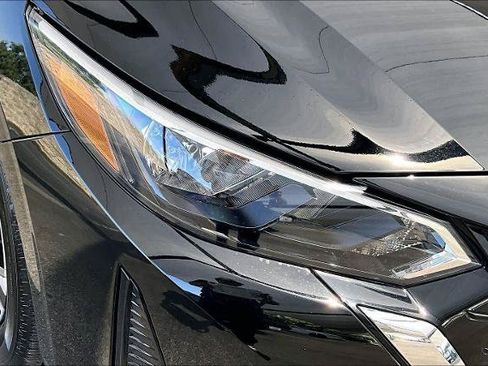 Certified 2024 Nissan Sentra SV FWD image 27