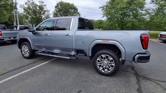 Certified 2026 GMC Sierra 3500 Denali w/ Technology Package AWD/4WD image 6