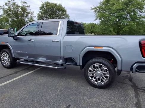 Certified 2026 GMC Sierra 3500 Denali w/ Technology Package AWD/4WD image 6
